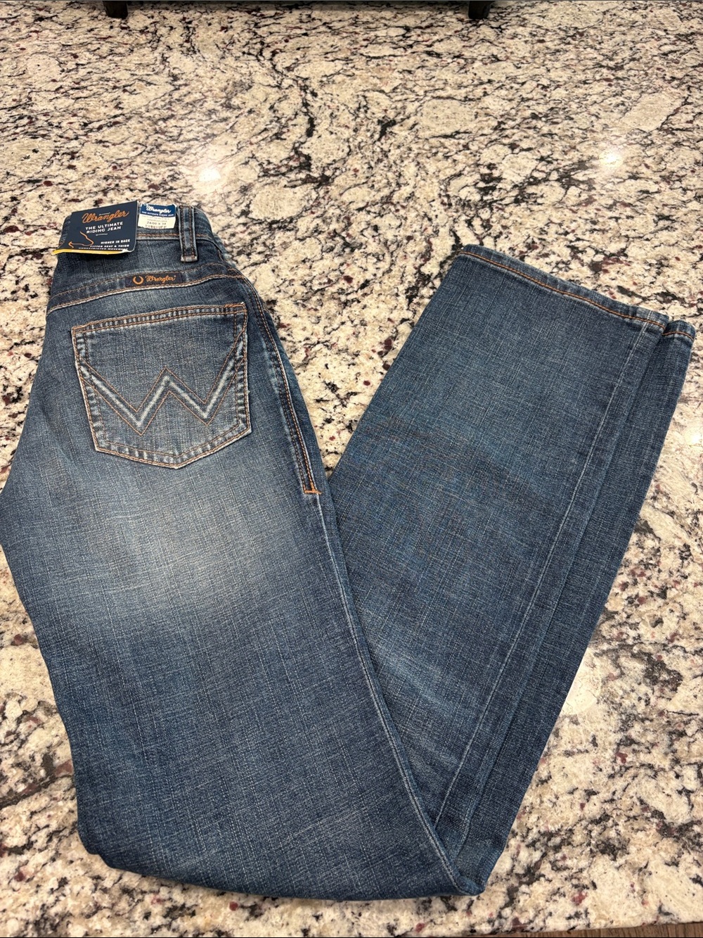 New w/ tags! Wrangler Willow the ultimate riding Jean. Size 24x34